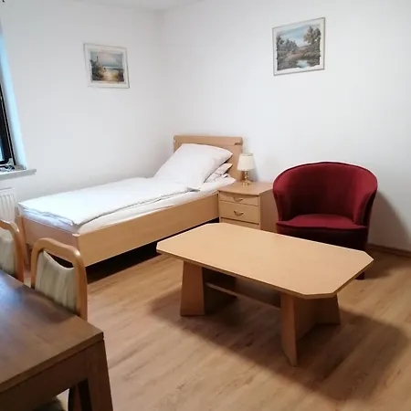 Lägenhet 1-zimmer Mit Einbaukueche Und Bad *